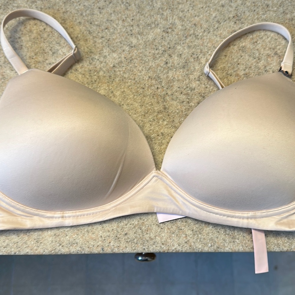 NWOT VS Nursing Bra